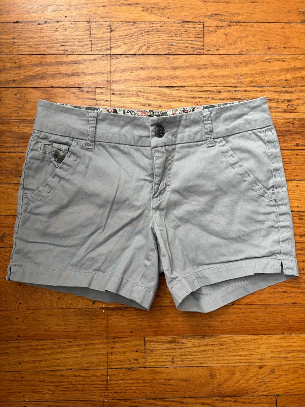Copper Key Light Gray Shorts